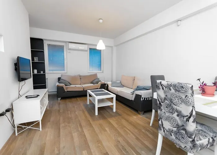 One Bedroom Apartment With Private Parking