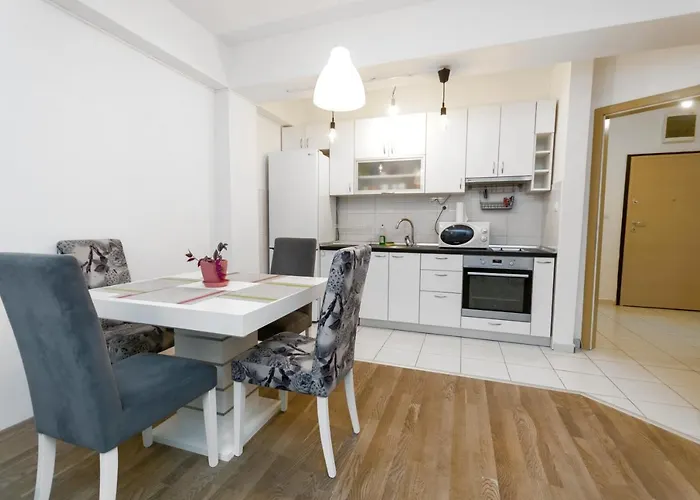 One Bedroom Apartment With Private Parking