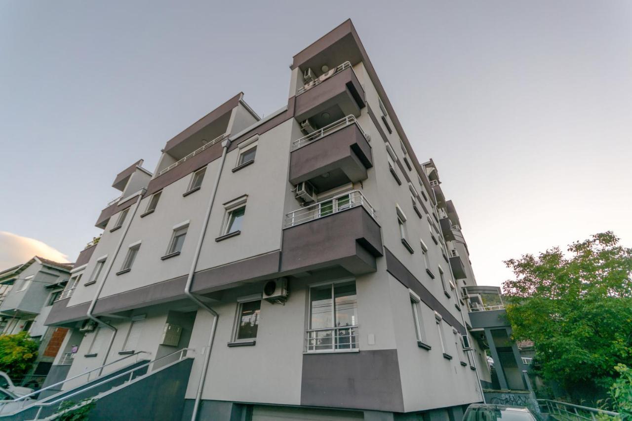 Apartament One Bedroom With Private Parking Skopje